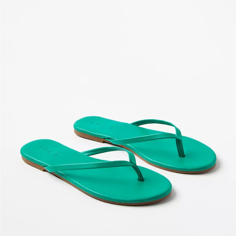 LOFT Modern Flip Flops NWT size 7